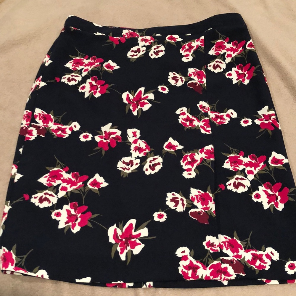 J Crew - Size 12 - Pencil Skirt EUC!